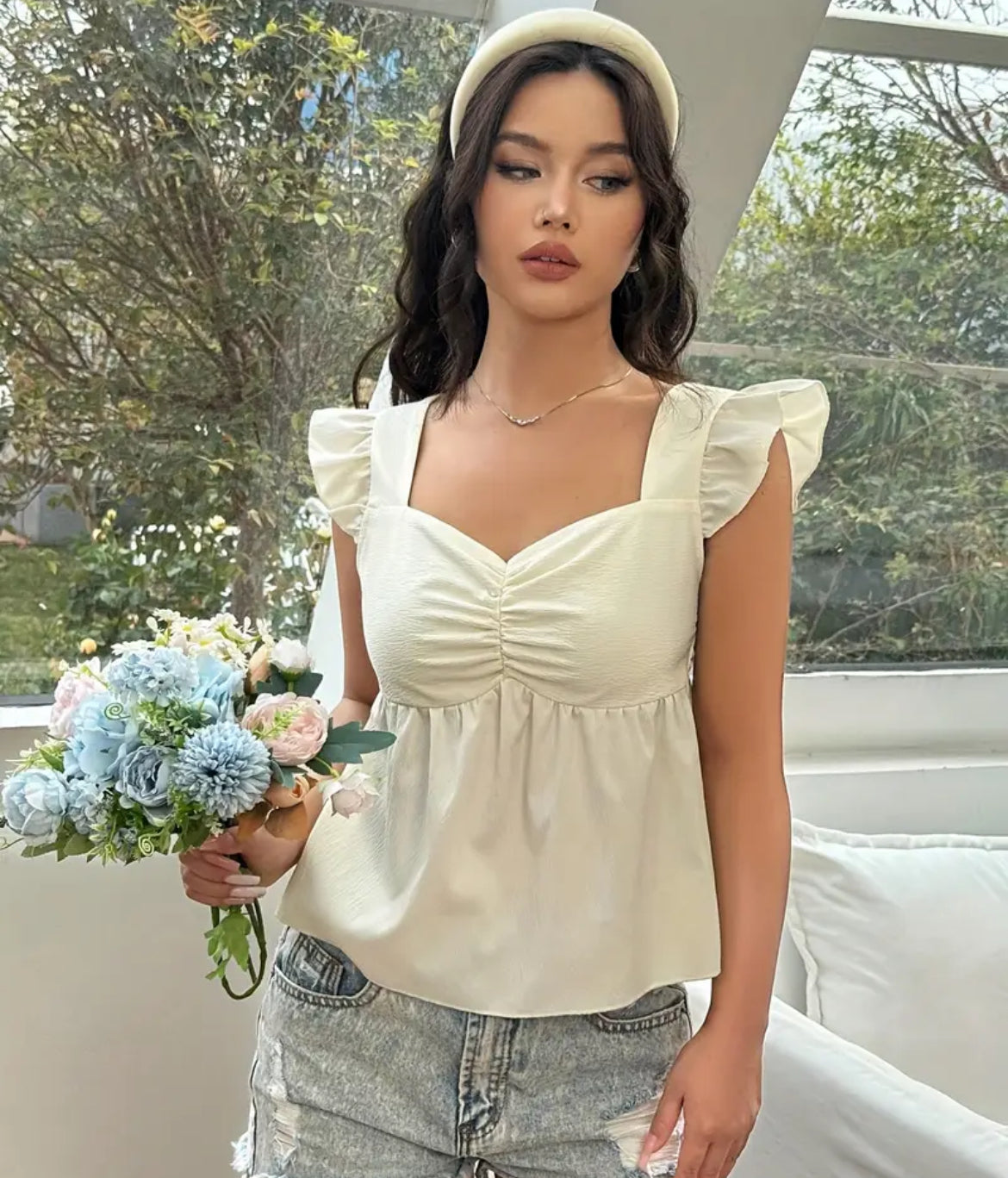 Snow white top